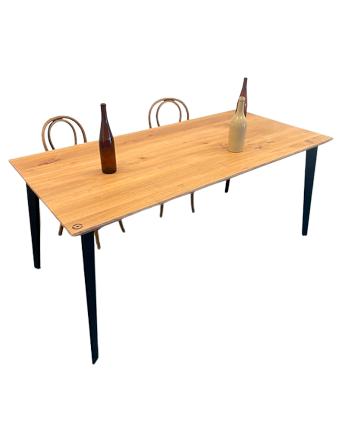 Table Oakley